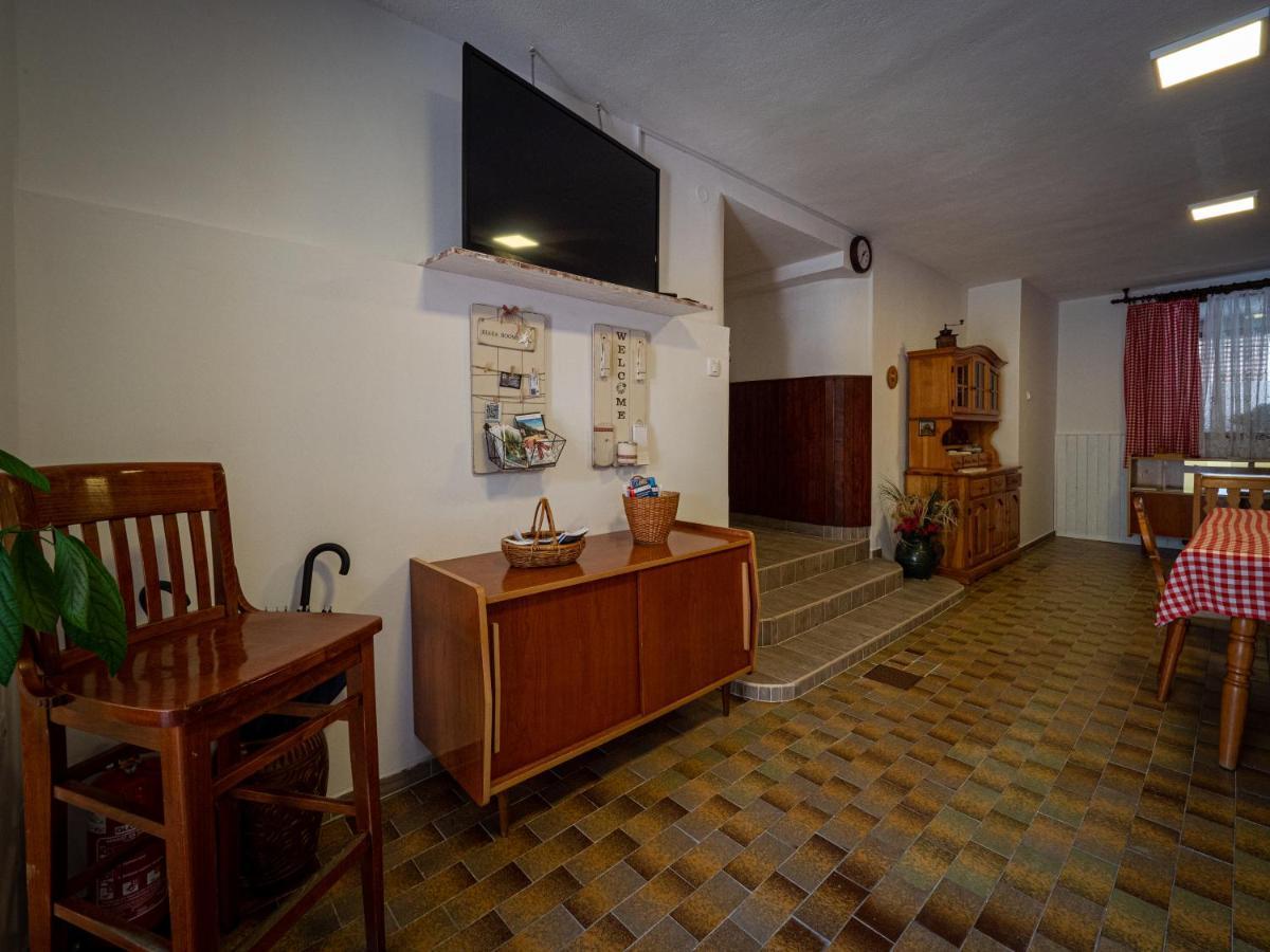 Kiara Rooms Jesenice Zimmer foto