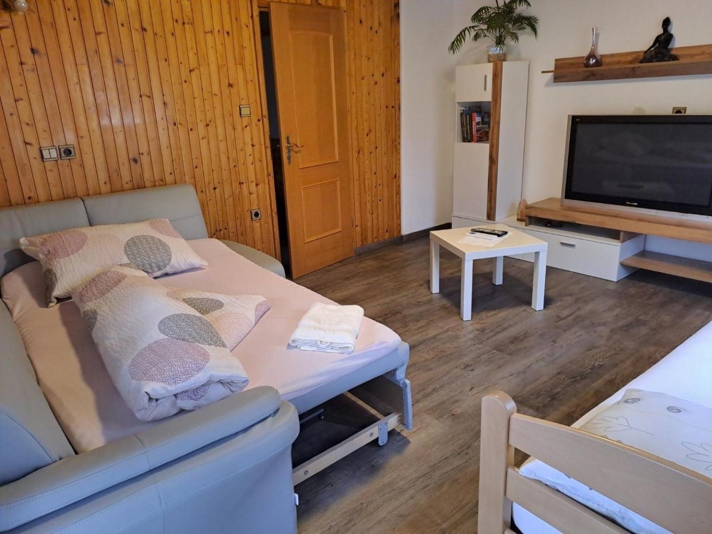 Kiara Rooms Jesenice Exterior foto
